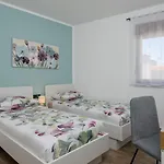 Kuca Za Odmor Hana By Guide Villa *